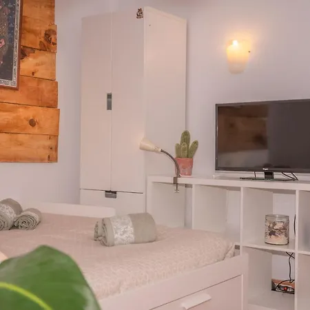 Views Apartment