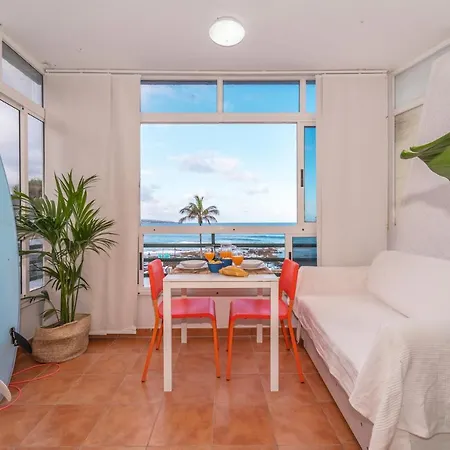 Views Apartment *
