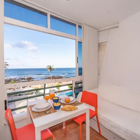 דירה Views